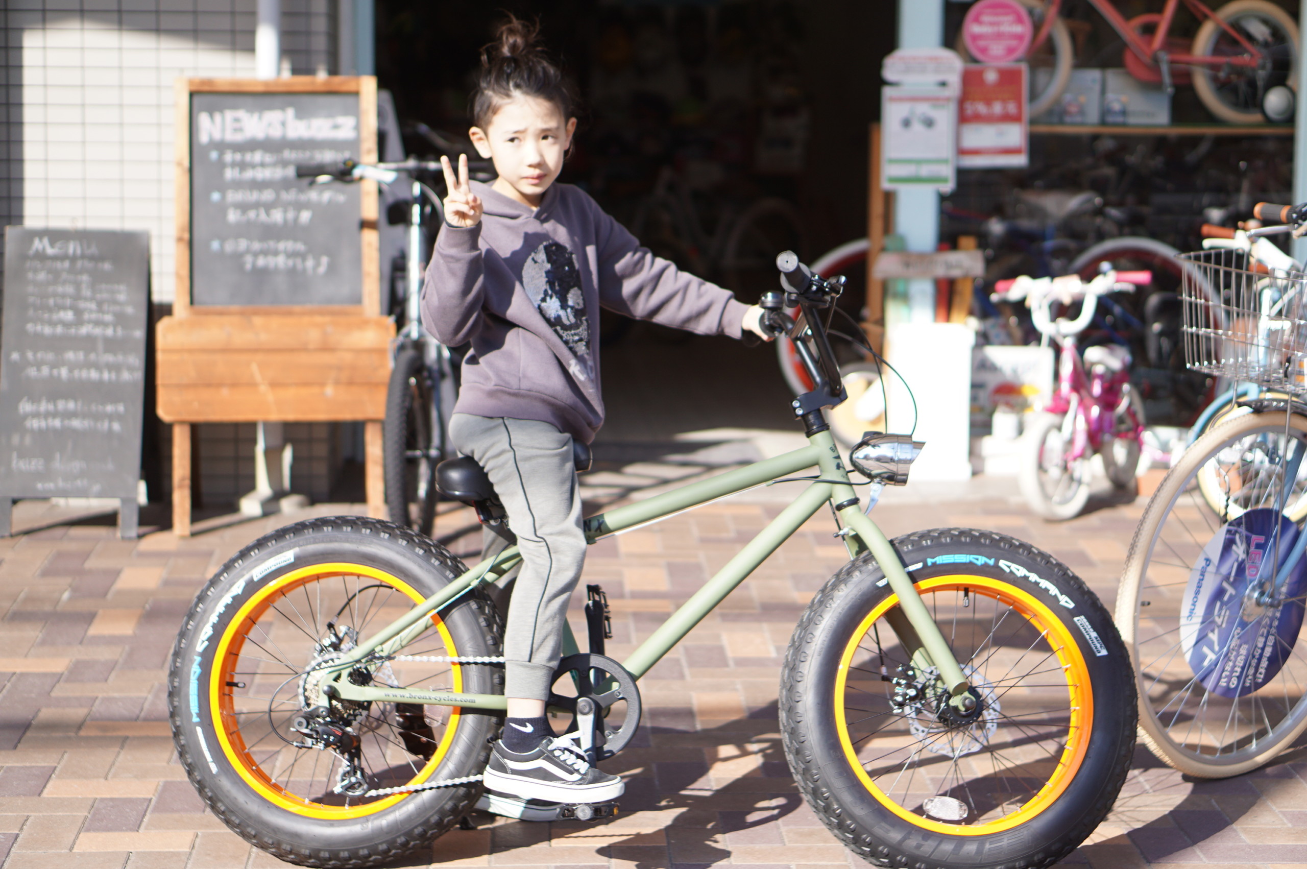 イケメンくんとかっこいいfatbike Bronxdd 親子で乗れるおしゃれでかっこいい自転車 をお求めなら愛知県名古屋市北区のバズデザインサイクル